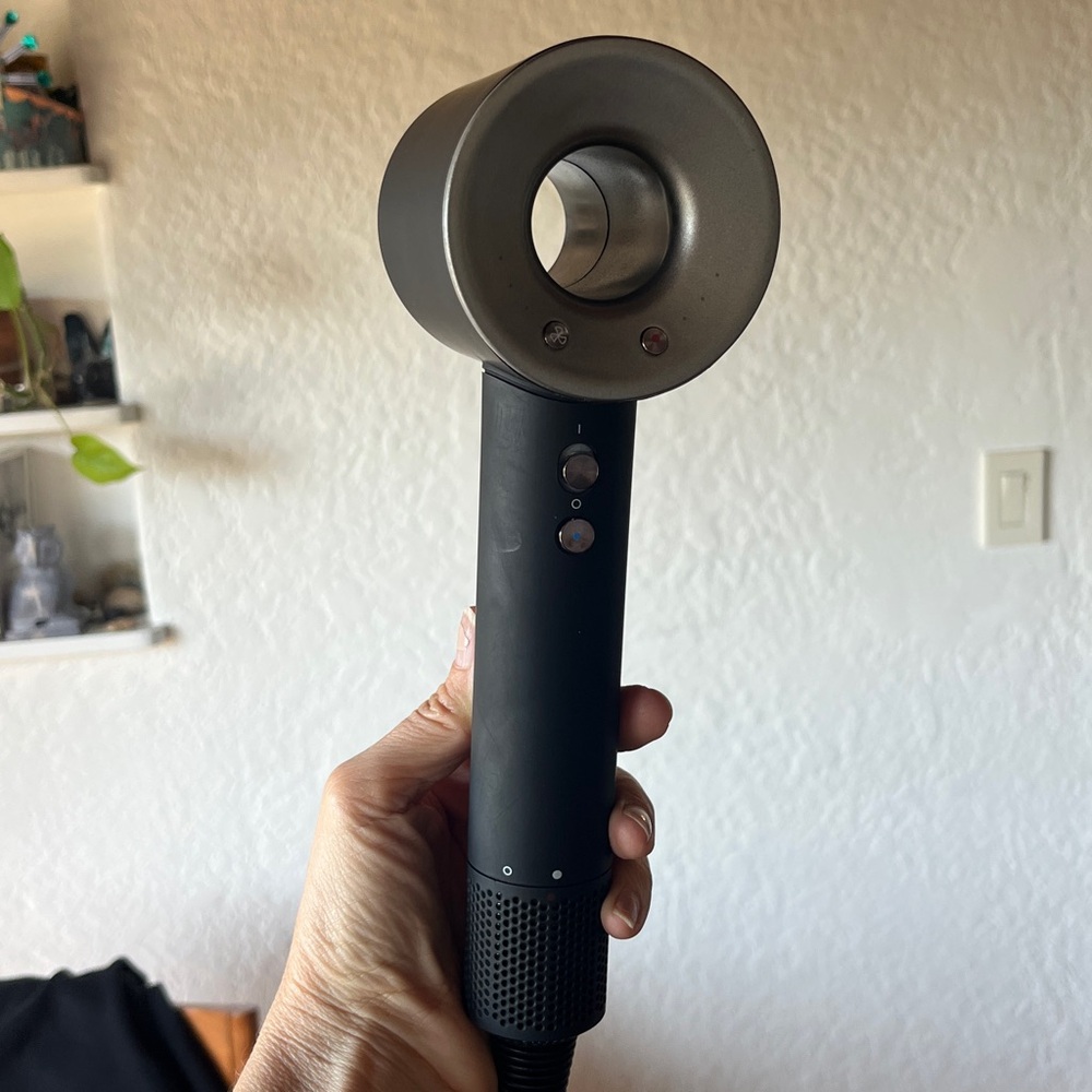 Dyson Supersonic Hairdryer matte Black